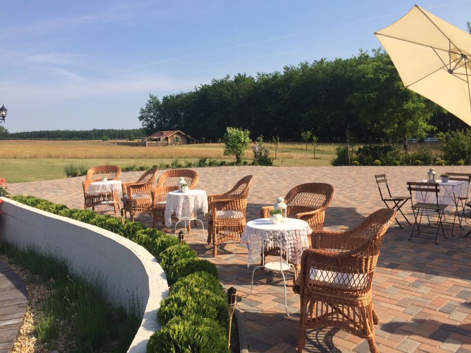 Deak Udvarhaz Hotel Kakucs Exterior foto